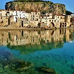 Aurora House * Cefalú